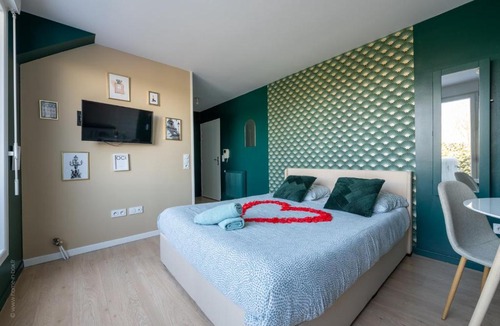 Serris Apartment | Studio Lac Disney