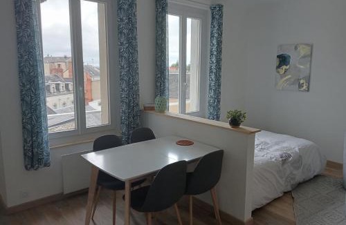 Chateauroux Apartment | Studio "Les Fontaines"