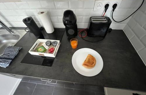 Chatellerault Apartment | Studio Londres super cosy I rénové fin 2025 I parking gratuit