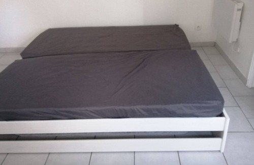 Saint-Charles du Port Apartment | Studio Meublé 25m2 Proximité bus Supermarché les Docks