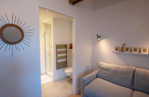 Sauzon Apartment | Studio Moderne à Sauzon avec Wifi Inclus - FR-1-418-189