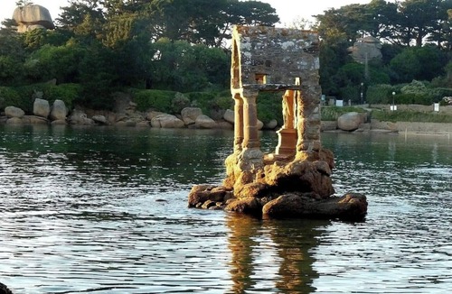 Perros-Guirec Apartment | Studio n°2 - Large apartment - Perros-Guirec - Port de Ploumanac'h.