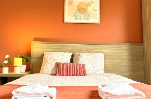 Meaux Apartment | Studio Platanes 4 - Proche Disneyland - Parking gratuit - Meaux