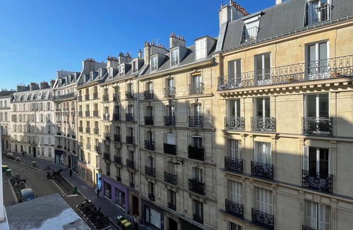 5th Arrondissement Apartment | Studio Quartier Latin & Seine