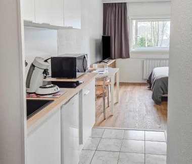 Carquefou Apartment | Studio rénové proche Nantes idéal séjour pro