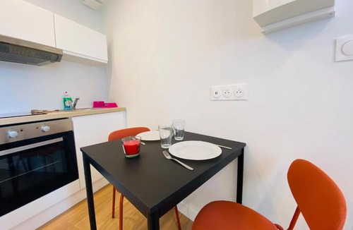 Saint-Jacques - Nazareth Apartment | Studio rénové - Tram & centre - Parking gratuit