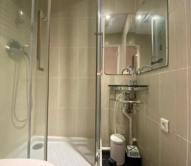 5th Arrondissement Apartment | Studio Rue Lacépède