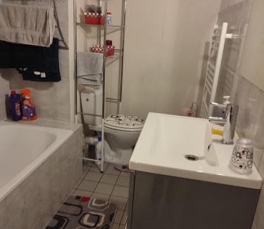 Nevers Apartment | Studio tout confort- wifi- Gare-Résidence TRAIN BLEU N 2