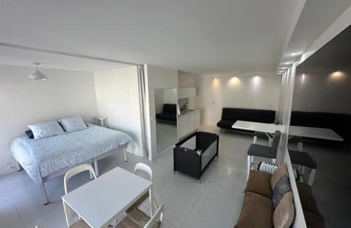 10th Arrondissement Apartment | Studio Trip In Paris - Gare de l'Est
