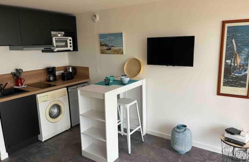 Le Fort Bloque Apartment | STUDIO VUE MER LE FORT BLOQUE PLOEMEUR