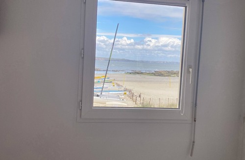 Plougonvelin Apartment | Studio Vue Mer! les Pieds Dans L'eau