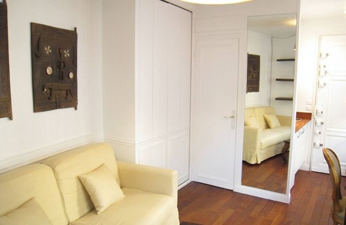 L'Europe Apartment | Studio with terrace - Centre de Paris