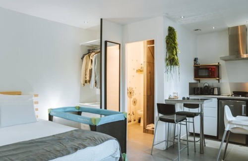 Laveyron Bed & Breakfast | Studio Wood Nature & Confort 3* Wifi+Parking