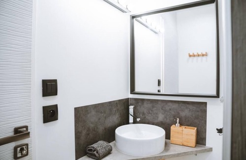 Laveyron Bed & Breakfast | Studio Wood Nature & Confort 3* Wifi+Parking