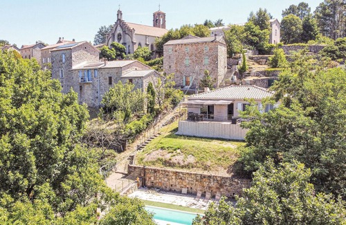 Bordezac House | Stunning home in Bordezac with WiFi