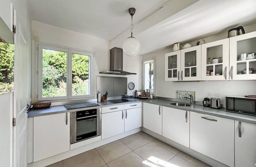 Montesquieu-des-Alberes House | Stunning private villa for 6 guests with private pool, WIFI, A/C, TV and patio