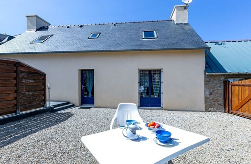 Plounevez-Lochrist House | Stunning private villa for 4 people with WIFI, TV and terrace