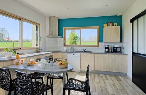 Ploubezre House | Stunning private villa for 6 guests with WIFI, TV and terrace