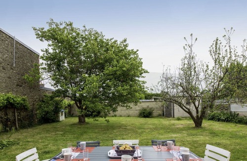 Pleherel-Plage-Vieux-Bourg House | Stunning private villa for 8 guests with WIFI, TV, terrace and parking