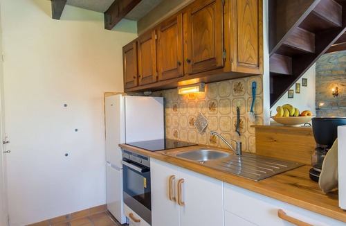 Sizun Villa | Stunning private villa for 5 guests with WIFI, TV and pets allowed