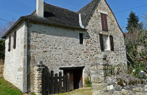 Turenne Villa | Stunning private villa for 4 people with WIFI, TV, terrace and pets allowed
