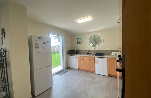 Penvins House | Stunning Seaside Home Just 100m from the Beach – Penvins