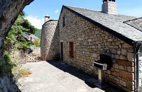 Cantobre Cottage | Stunning Valley Views from our 3* Gîte bordering the Cévennes and Grands Causses
