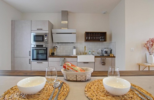 Pontorson Cottage | Stylish house with sauna and spa, near station and shops