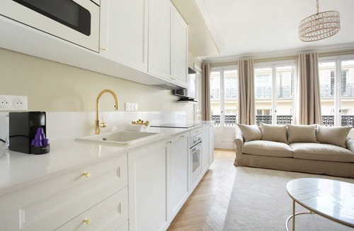 Madeleine Apartment | Sublime Apartment Haussmann Opera