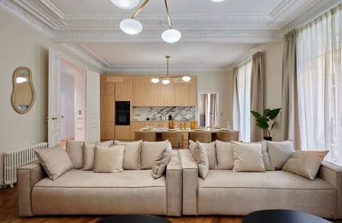 L'Europe Apartment | Sublime Apartment in the Center of Paris