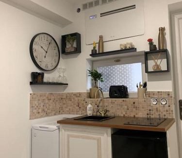 Mediterranee Apartment | Suite 21 - Clim - front de mer