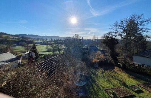 Saint-Honore-les-Bains Bed & Breakfast | Suite 56 m2 "belle Époque" Petit Déjeuner Compris Pour les Amoureux de la Nature