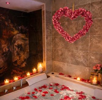 Quimperle Apartment | Suite KalypsÔ, romantisme, balnéo et sauna privé