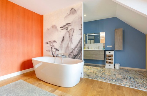Concarneau Bed & Breakfast | Suite 'Ninon de Lenclos' with Shared Terrace, Garden and Wi-Fi