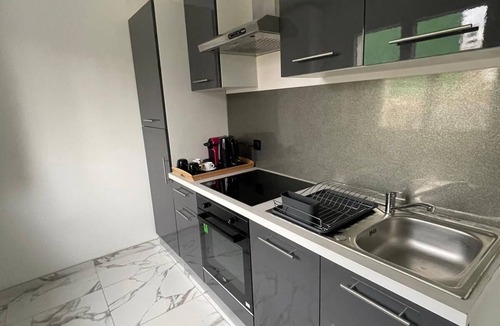 Melun House | ❤️Suite with Jacuzzi privé❤️ 20min from Fontainebleau