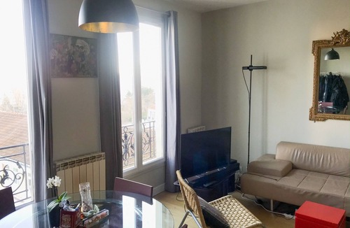 Quartier de la Salpetriere Apartment | Sunny Parisian apartment in the heart of Paris