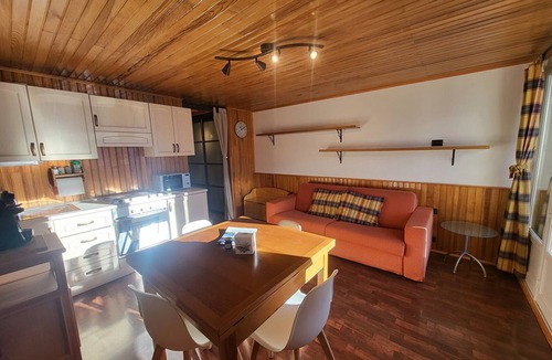 Montgenevre Apartment | Sunny Studio with Parking, South-Facing Balcony, and Ski Storage