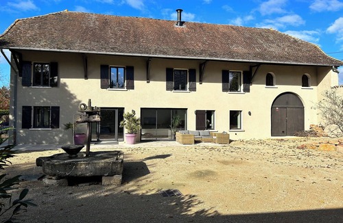 Saint-Savin Bed & Breakfast | Superb bed and breakfast in a luxury property.