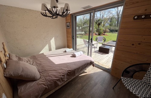 Quillan Villa | superb villa at the foot of the Pyrenees with swimming pool, large garden
