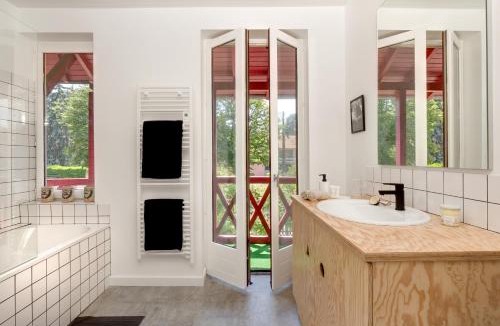 Bellerive-sur-Allier House | Superbe maison avec piscine aux portes de Vichy - Le Monde de Charlie