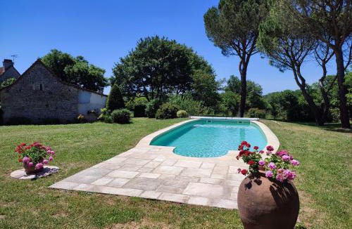 Sainte-Croix House | Superbe maison, piscine 6 à 10p