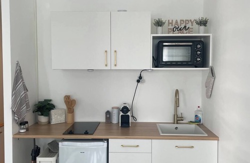 Gambetta Apartment | Superbe Studio à 5 min de Paris, au Cœur de la Défense, Refait à Neuf !