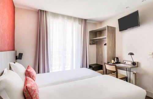 Saint-Vincent-de-Paul Hotel | Sure Hotel by Best Western Paris Gare du Nord