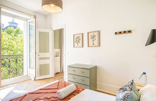 Saint-Germain-des-Pres Apartment | Sweett | Saint Germain III
