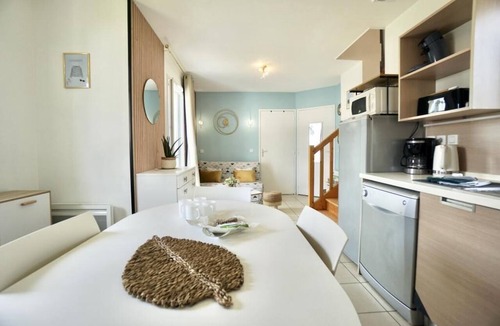 Queven Apartment | Swing *swimming pool * golf*