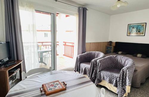 Cambo-les-Bains Apartment | T1 avec balcon à Cambo-les-Bains, parking inclus, 2 couchages - FR-1-495-16