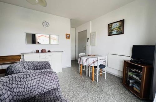 Cambo-les-Bains Apartment | T1 avec balcon à Cambo-les-Bains, parking inclus, 2 couchages - FR-1-495-16