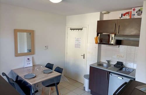 Salies-de-Bearn Apartment | T1 BIS B37 WITH TERRACE IN RESIDENCE WITH SWIMMING POOL