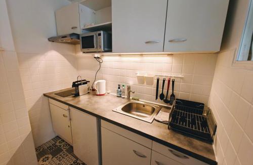 Quartier des Eaux-Claires Apartment | T1 bis rénové Grenoble et parking