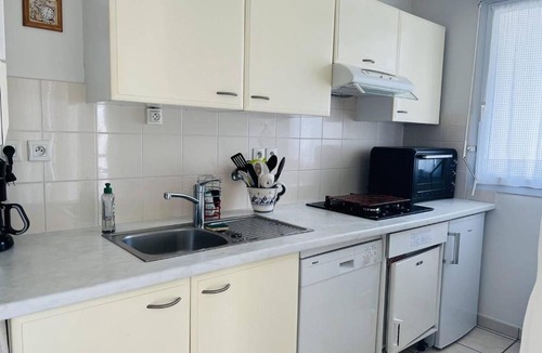Cambo-les-Bains Apartment | T2 à Cambo-les-Bains avec Accès Internet et Parking - FR-1-495-9